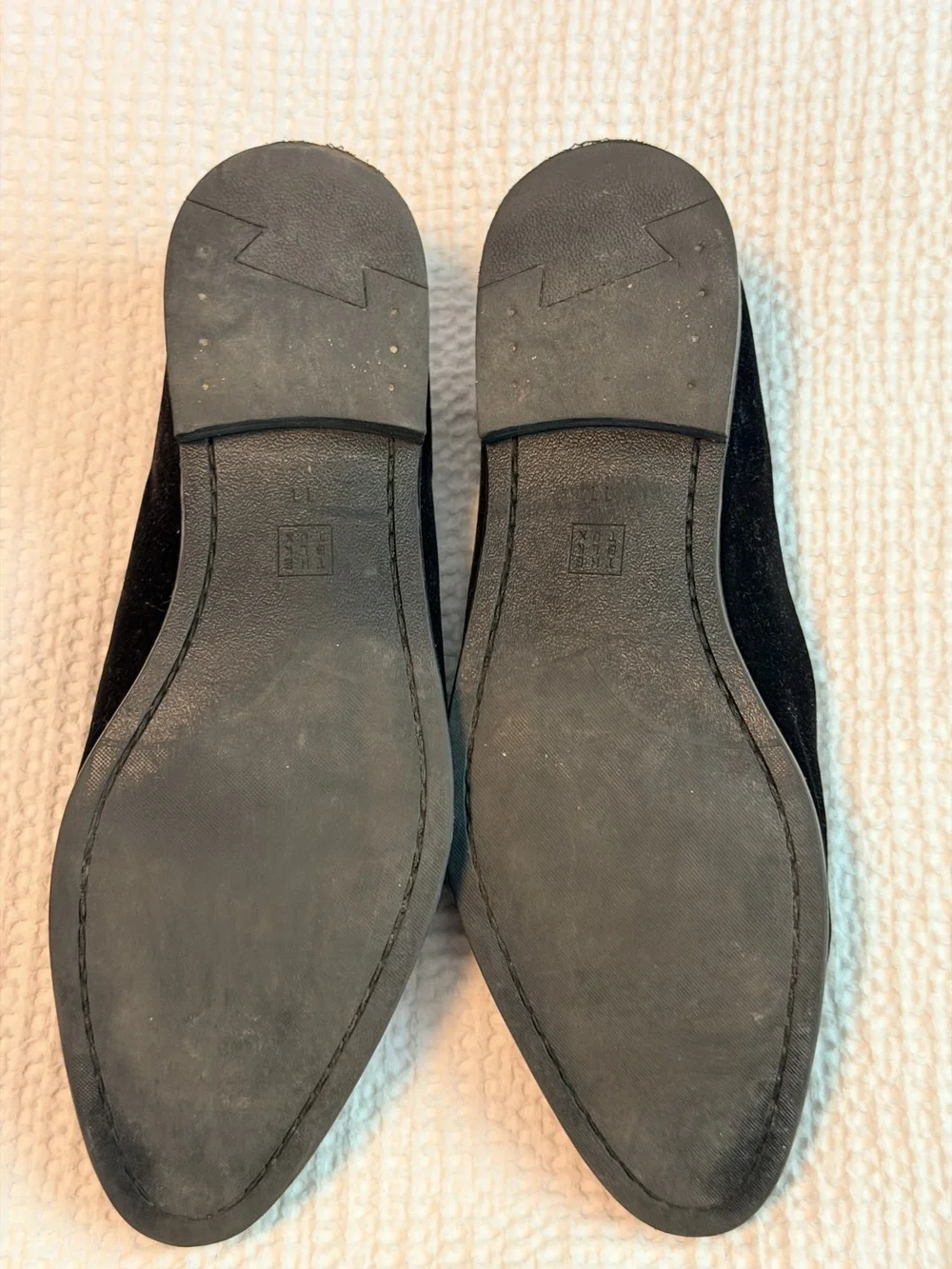 The Black Tux Velvet Slip-On Loafers Sz 11
